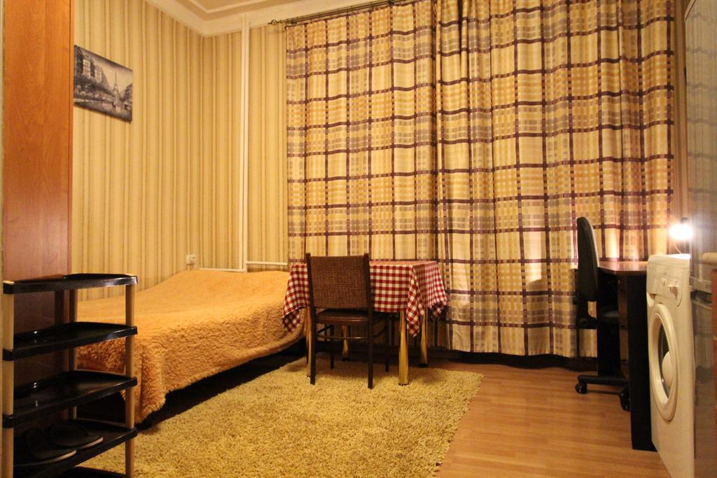 Nadezhda Apartments On Kabanbay Batyr 122 Алма Ата Стая снимка