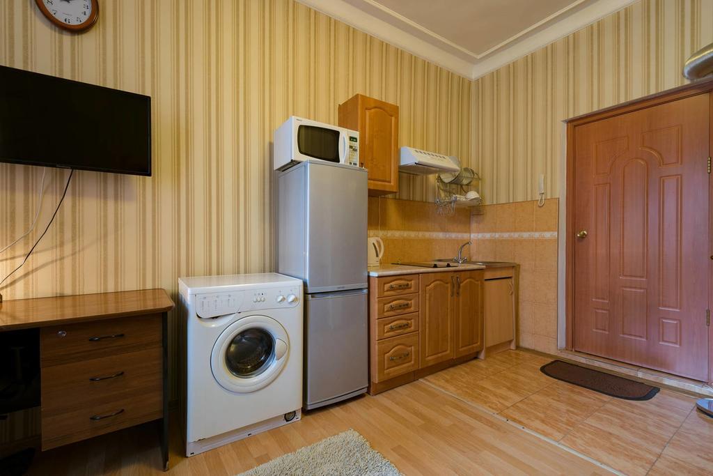 Nadezhda Apartments On Kabanbay Batyr 122 Алма Ата Екстериор снимка