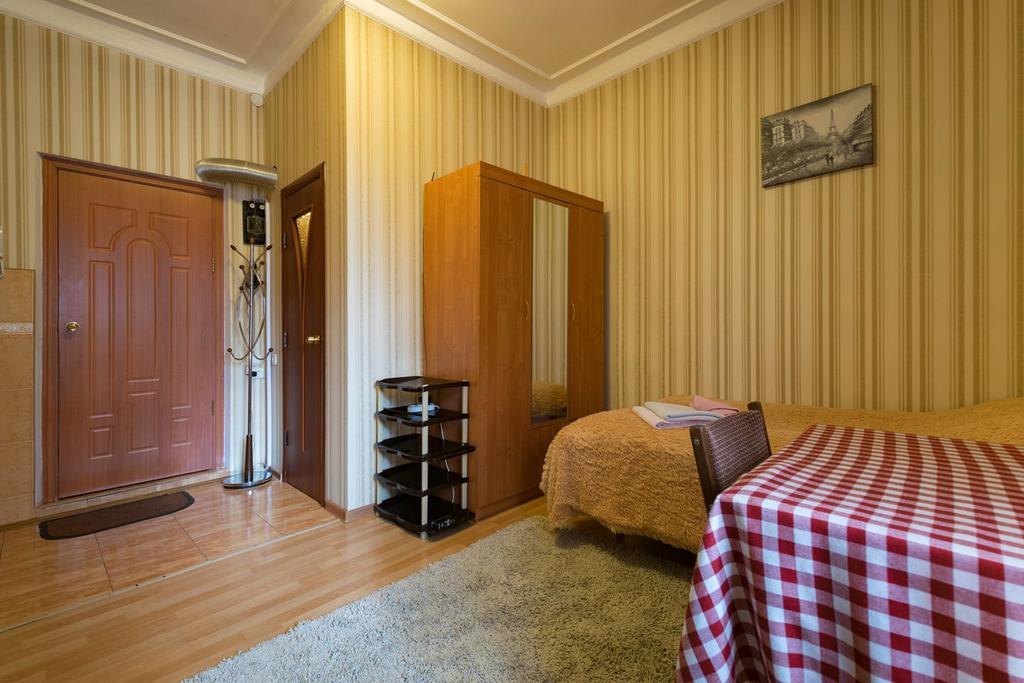 Nadezhda Apartments On Kabanbay Batyr 122 Алма Ата Екстериор снимка